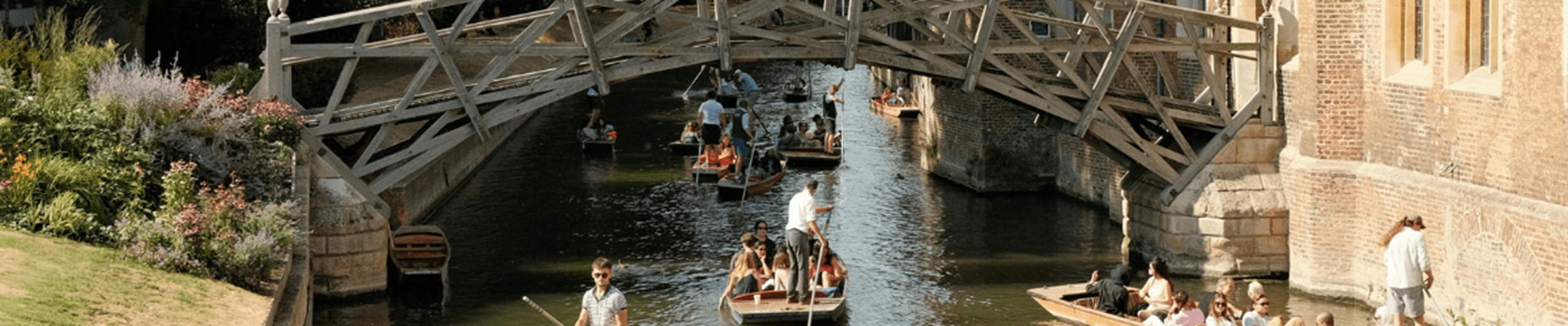 Narrow river in Cambridge