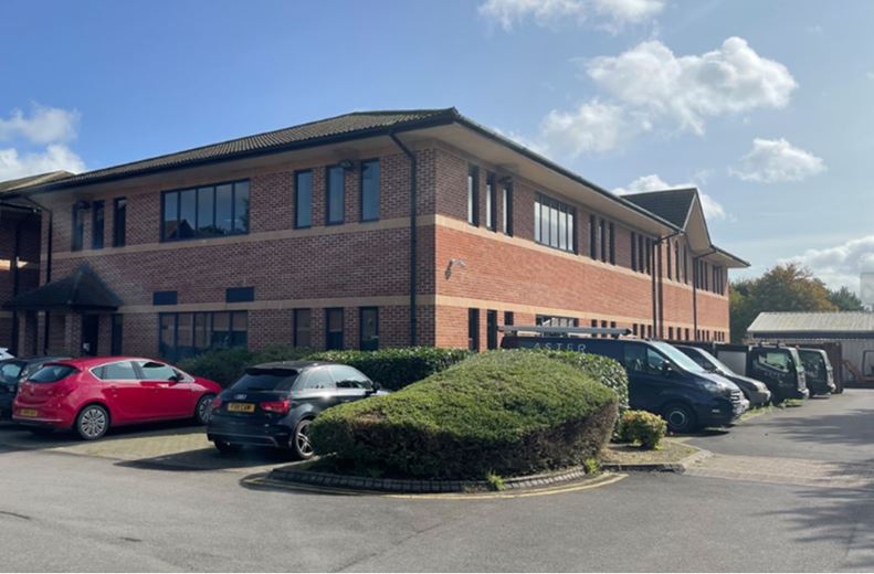 5,411 to 10,882 Sq Ft , Sarsen Business Centre Annexe, Horton Avenue SN10 - Available