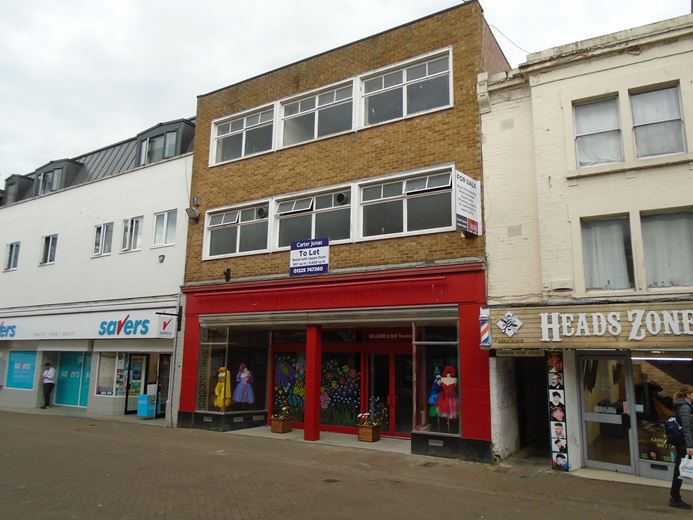 1,922 Sq Ft , 32 Fore Street BA14 - Available