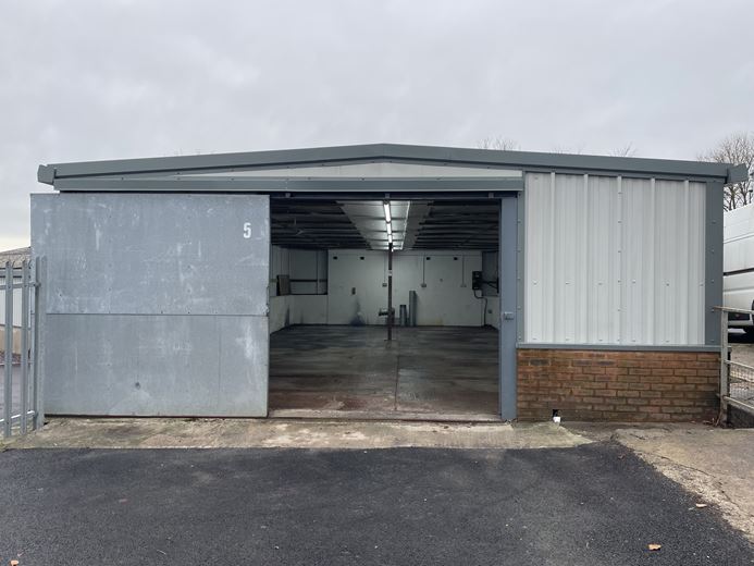 1,120 Sq Ft , Unit 5 Millards Farm BA12 - Available