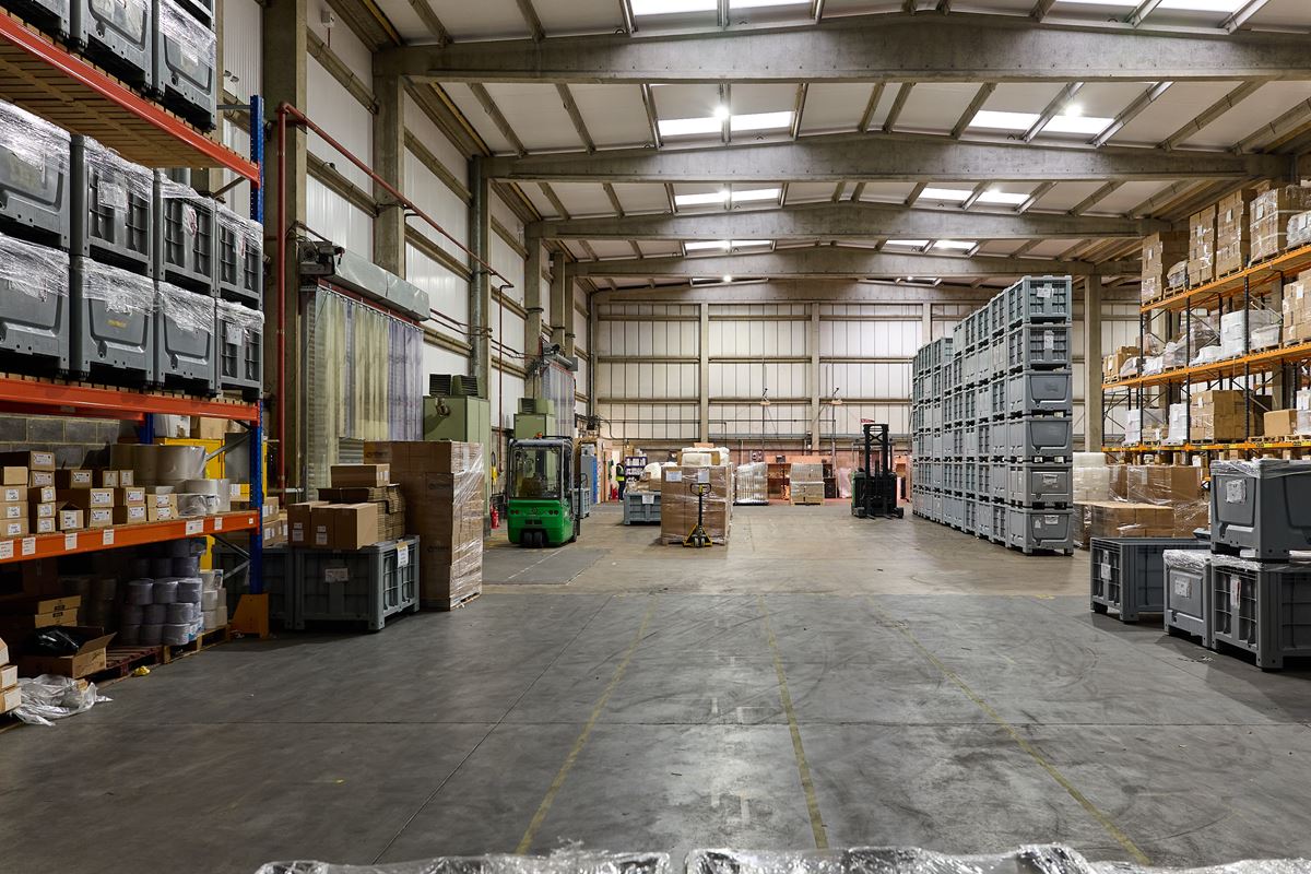 20,407 Sq Ft , Unit 21 Leafield Industrial Estate , Leafield Way  SN13 - Available