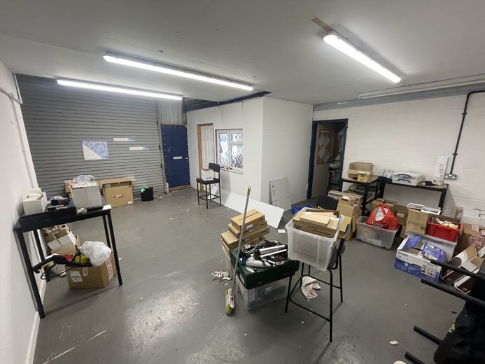 510 Sq Ft , 27 Ilton Business Park TA19 - Available