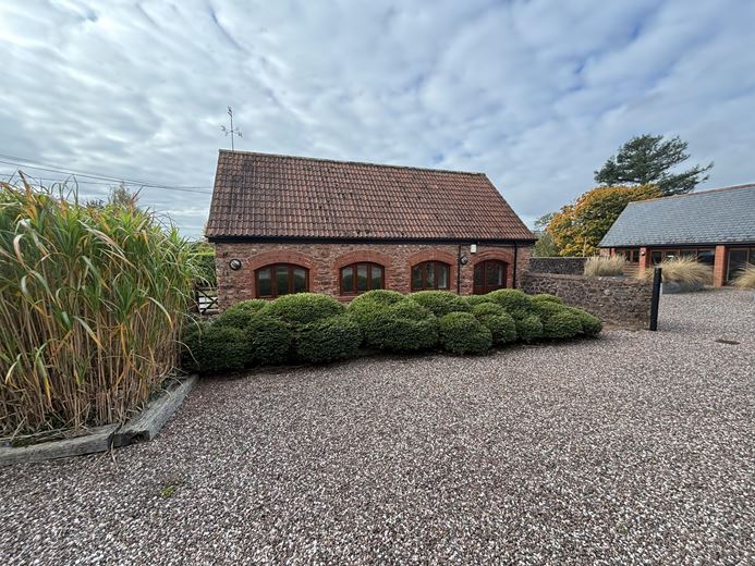 533 Sq Ft , 5 Higher Ford, Ford TA4 - Available