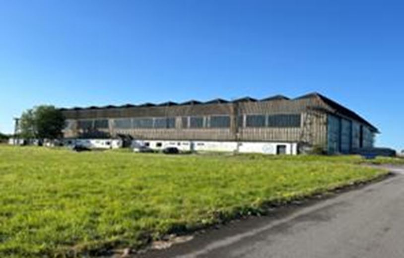 25,000 to 49,029 Sq Ft , Hanger C2, Orbital Road SN4 - Available