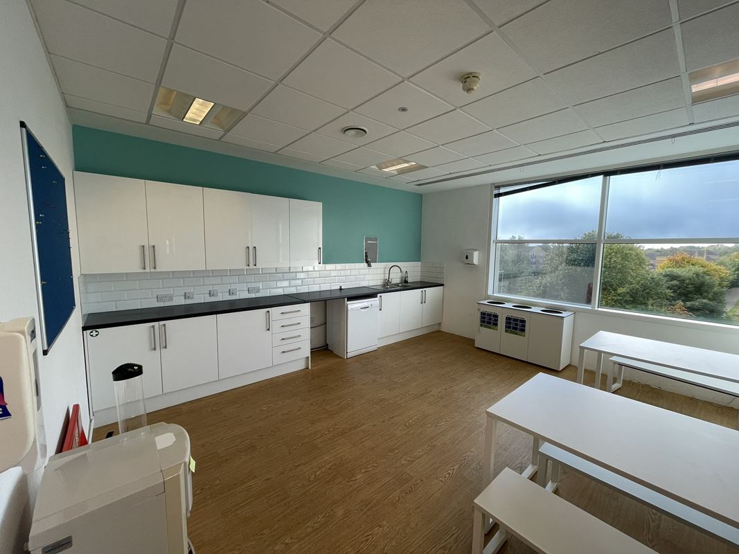 20,941 Sq Ft , Selwyn House, Cowley Road CB4 - Available