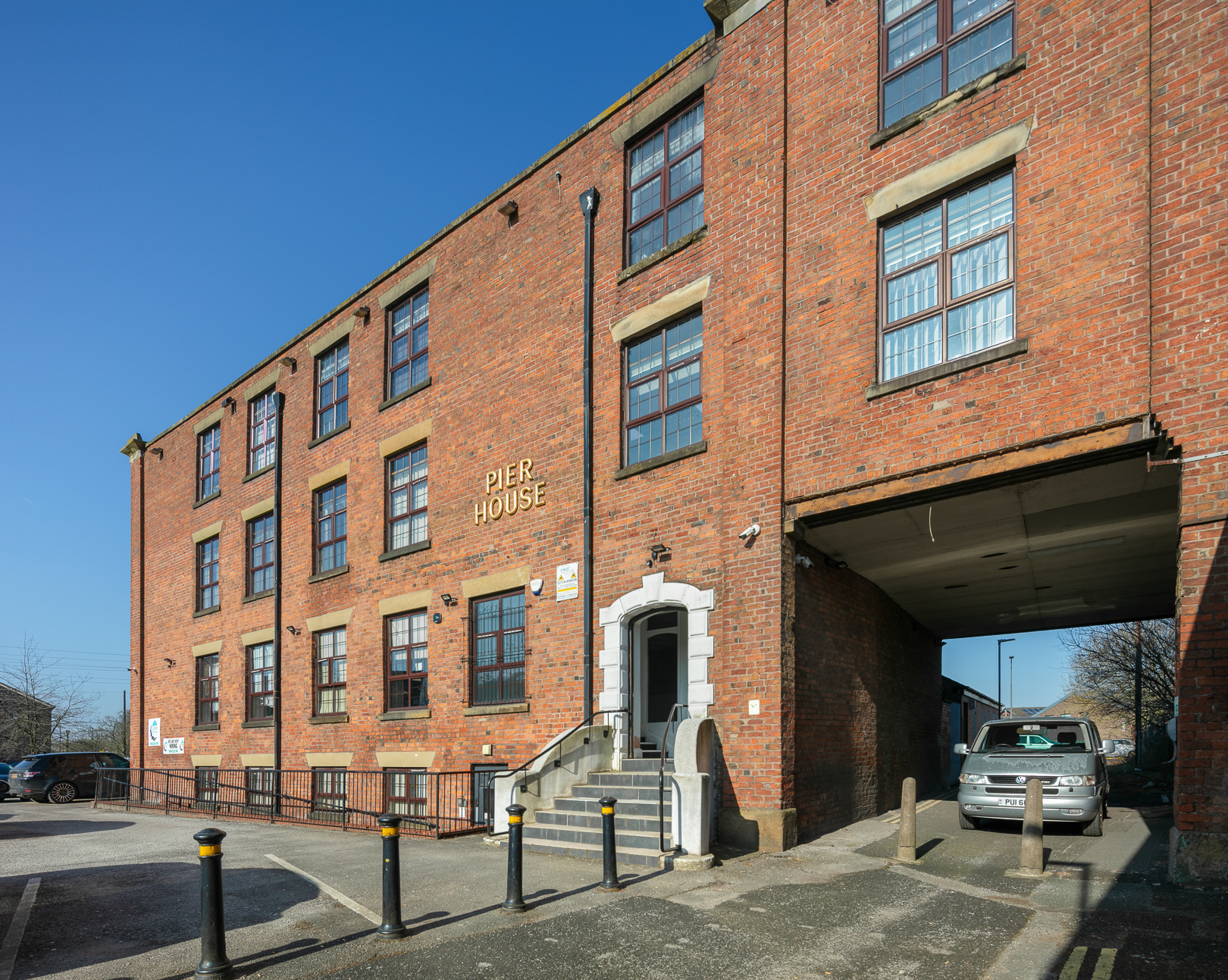 12,282 Sq Ft , Pier House, Wallgate WN3 - Available