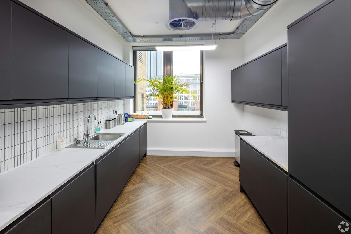 1,250 to 3,590 Sq Ft , 36 Great Charles Street Queensway B3 - Available