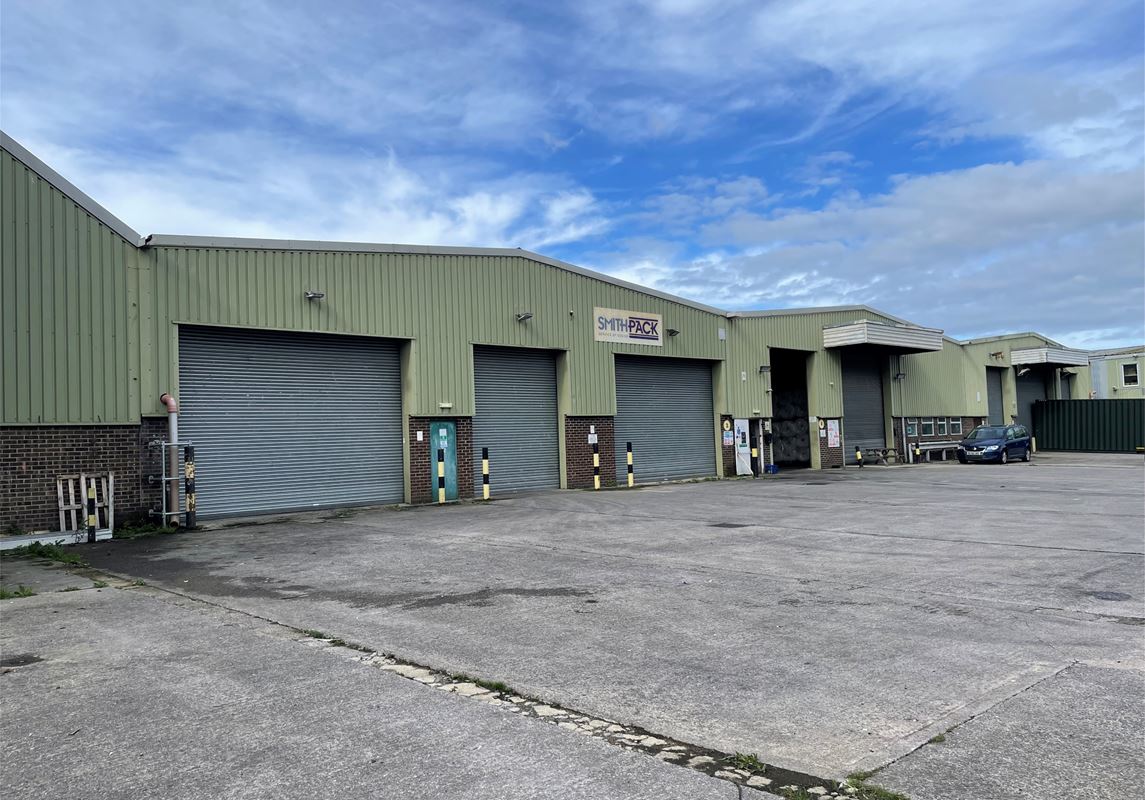 9,790 Sq Ft , Units 3-4, Kennet Way BA14 - Available