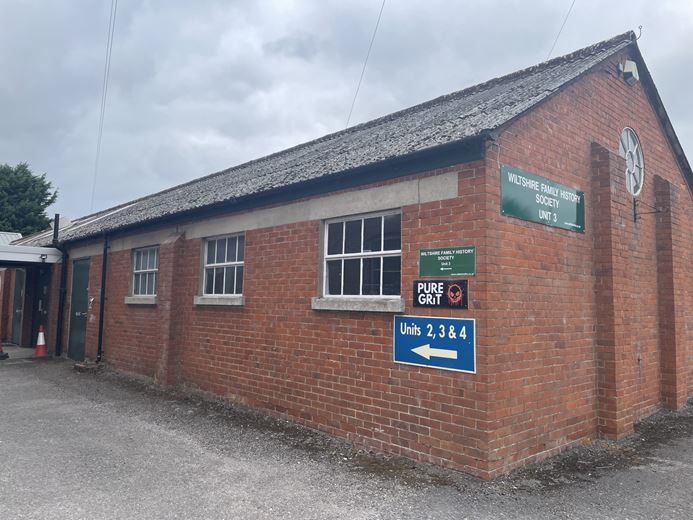 966 Sq Ft , Unit 2 , Bath Road SN10 - Available