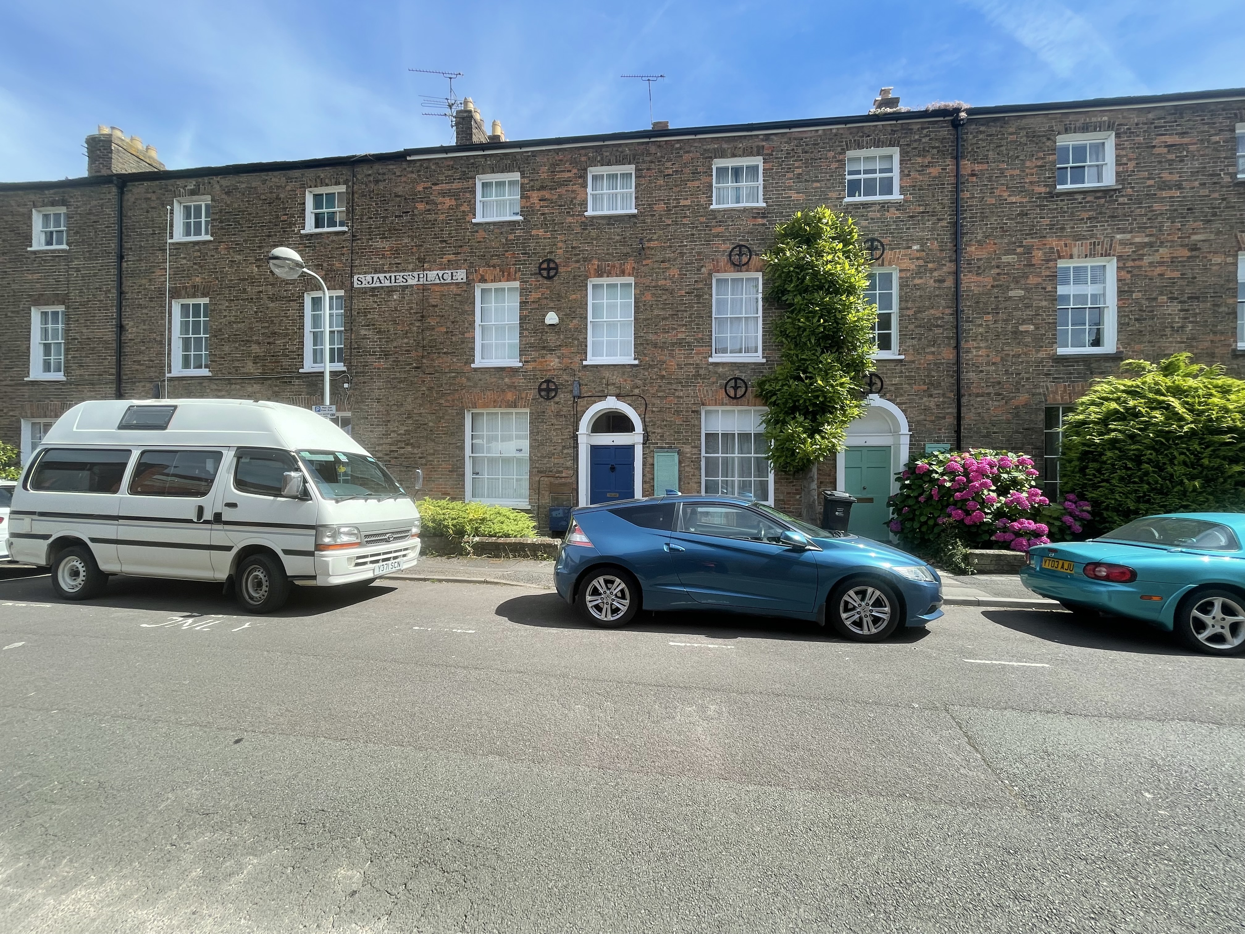 1,273 Sq Ft , 4 Middle Street TA1 - Available