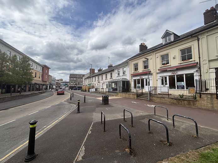  , 6-7 South Western Terrace BA20 - Available