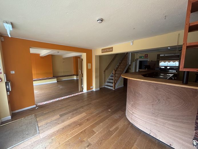  , 6-7 South Western Terrace BA20 - Available