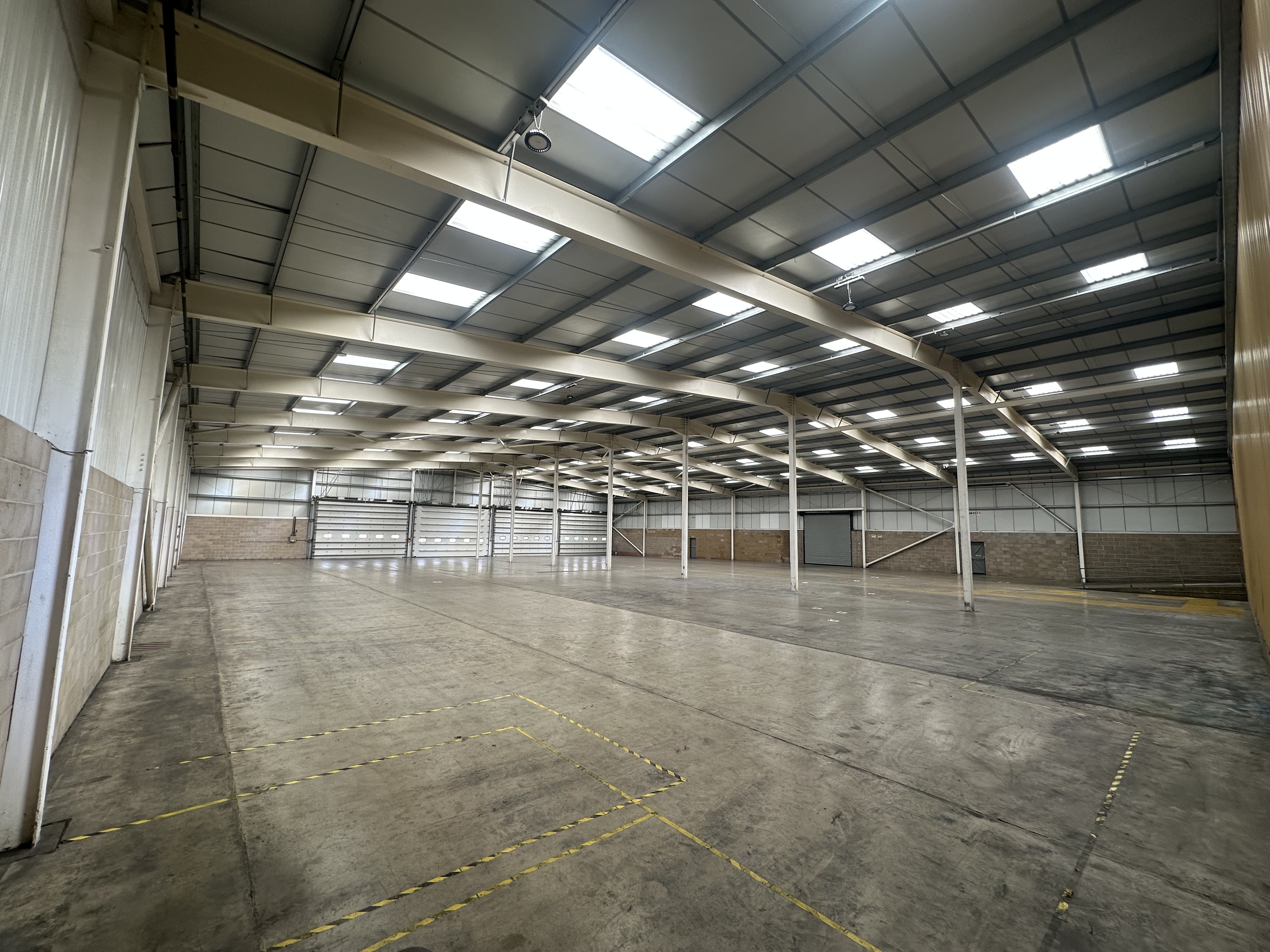 44,684 Sq Ft , 41 Edison Road PE27 - Available