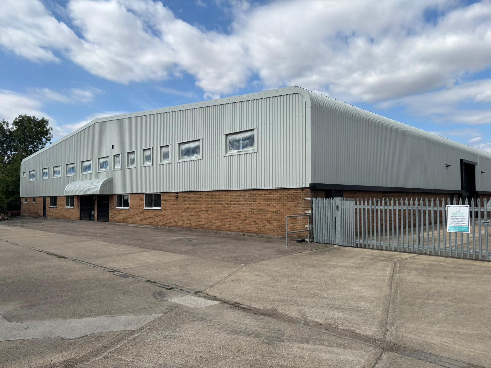 44,684 Sq Ft , 41 Edison Road PE27 - Available