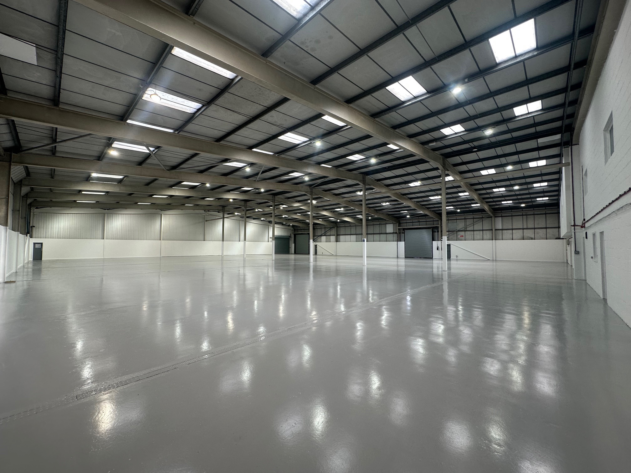 44,684 Sq Ft , 41 Edison Road PE27 - Available