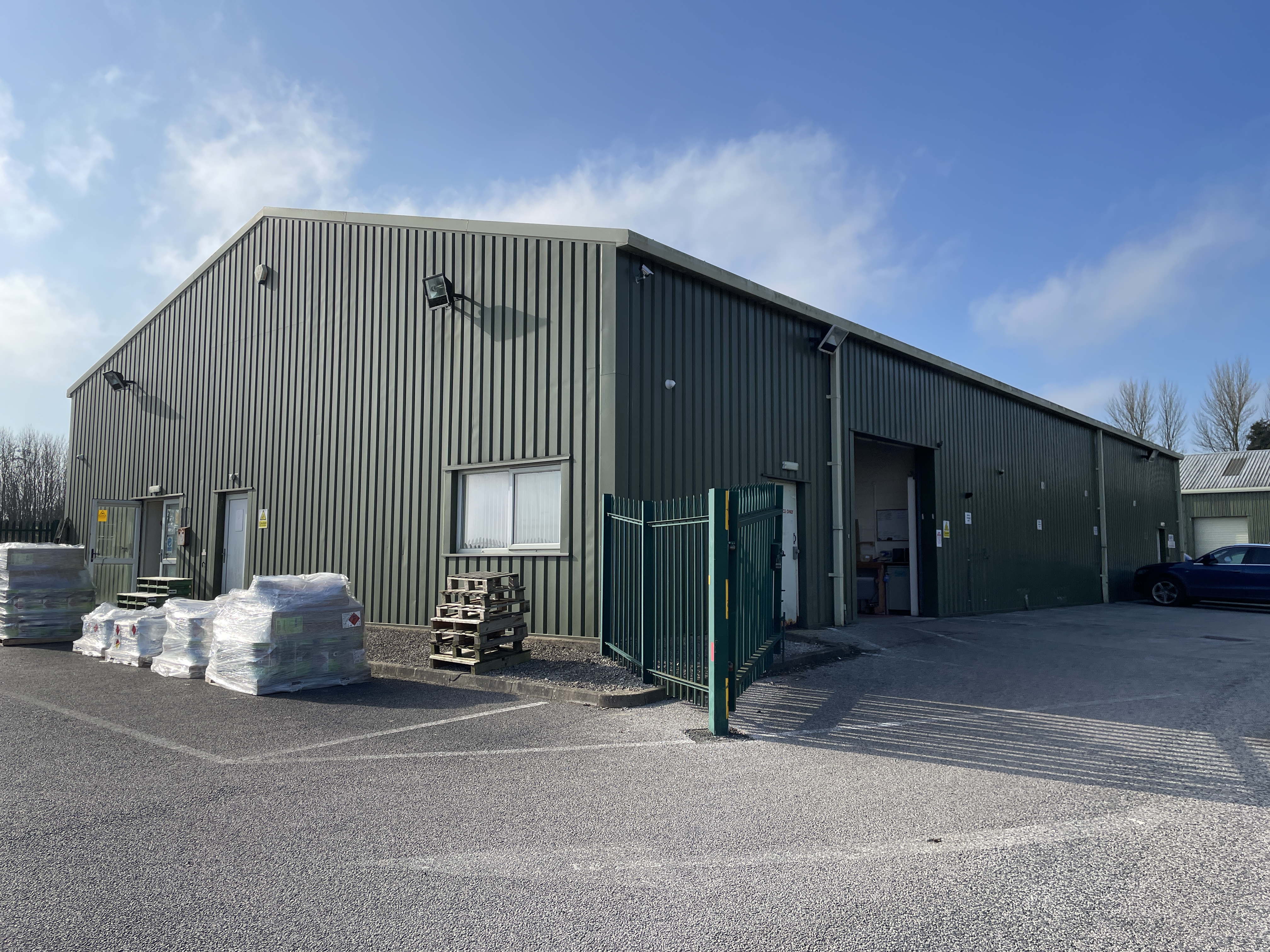 5,934 Sq Ft , Unit 4 Saltergate Business Park, Burley Bank Road  HG3 - Available
