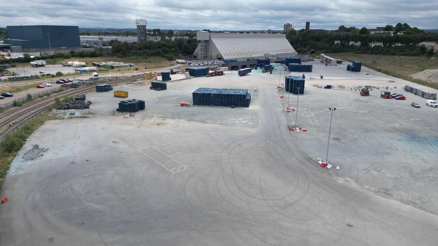 1 acres , Northfleet DA11 - Available