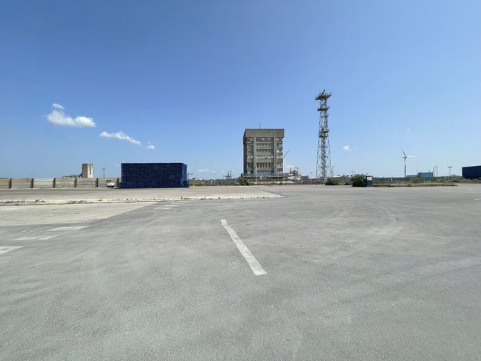 2 to 7 acres , 7-Acre Class 1 IOS Site, Northfleet DA11 - Available
