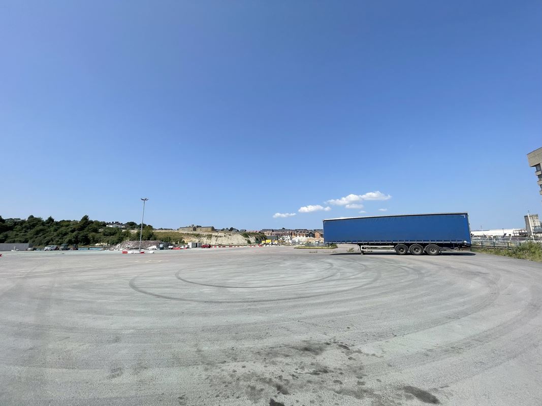 8 acres , Northfleet DA11 - Available