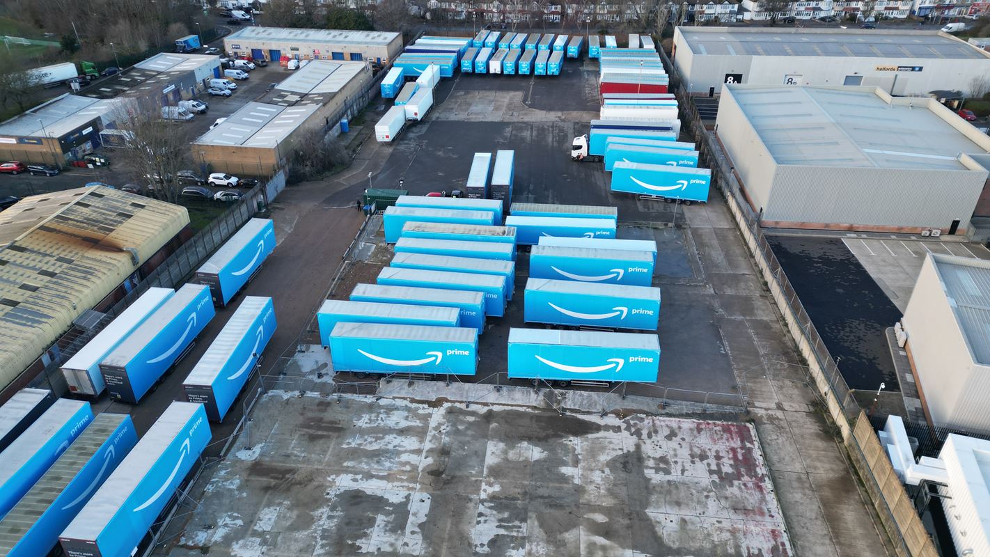  , Horatius Way CR0 - Available