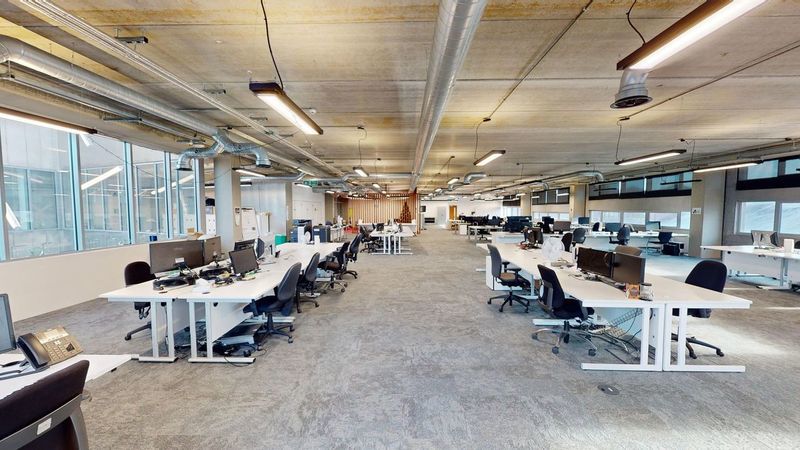 7,598 Sq Ft , Bright Building, Pencroft Way M15 - Available