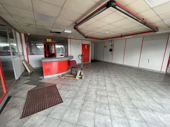 6,637 Sq Ft , 302 Abingdon Road Depot OX1 - Available