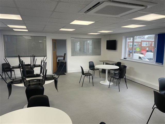 9,883 Sq Ft , 29 Aston Road PO7 - Available
