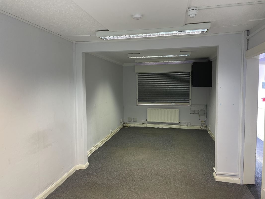 3,086 Sq Ft , 2 Beza Street LS10 - Under Offer