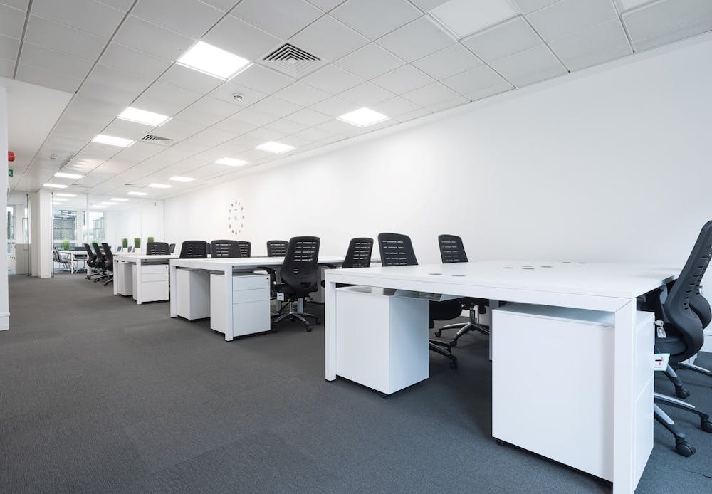 1,276 to 2,590 Sq Ft , 43 London Wall EC2M - Available