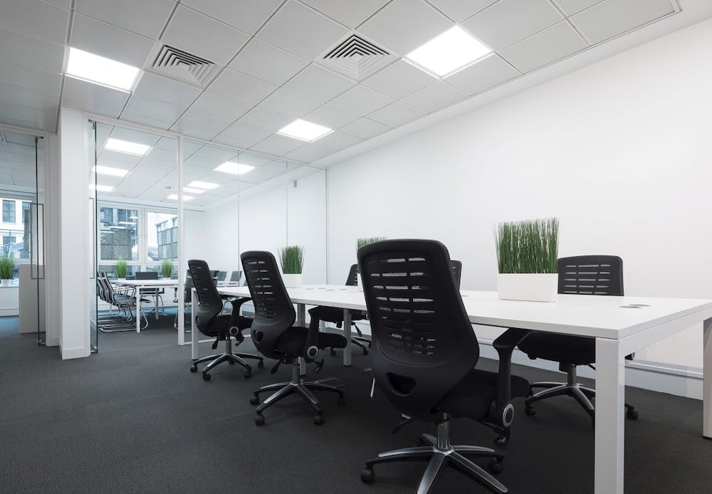 1,276 to 2,590 Sq Ft , 43 London Wall EC2M - Available