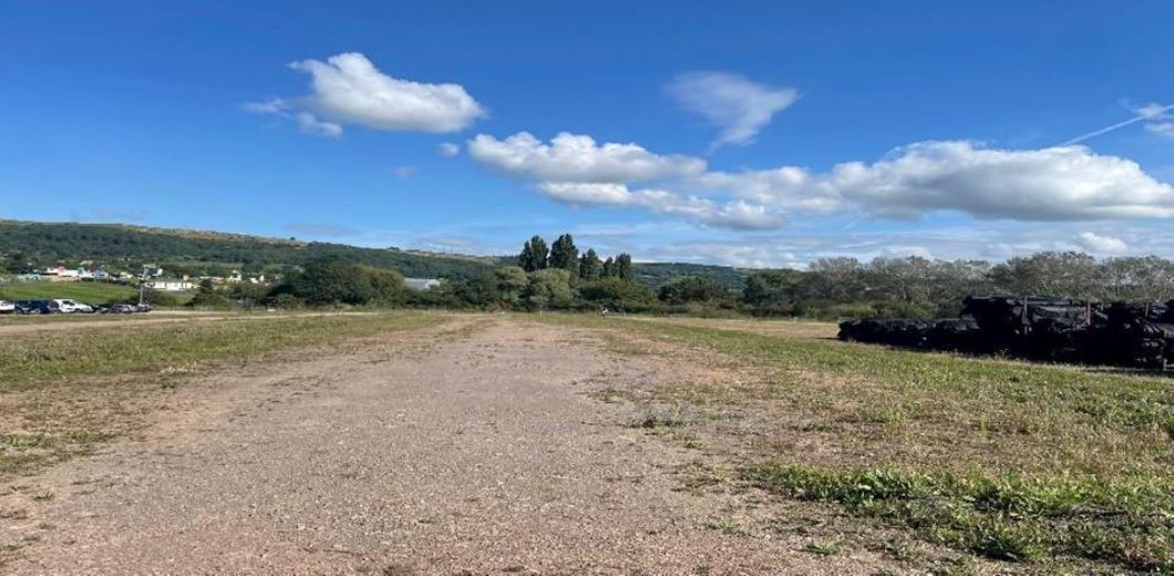 0.25 to 10 acres , Cheltenham Racecourse, Evesham Road GL50 - Available