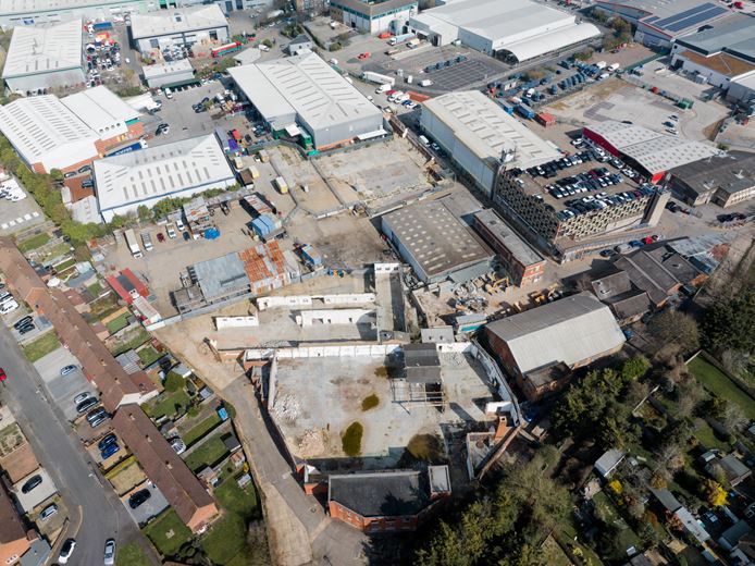 0.1 acres , Croydon CR0 - Available