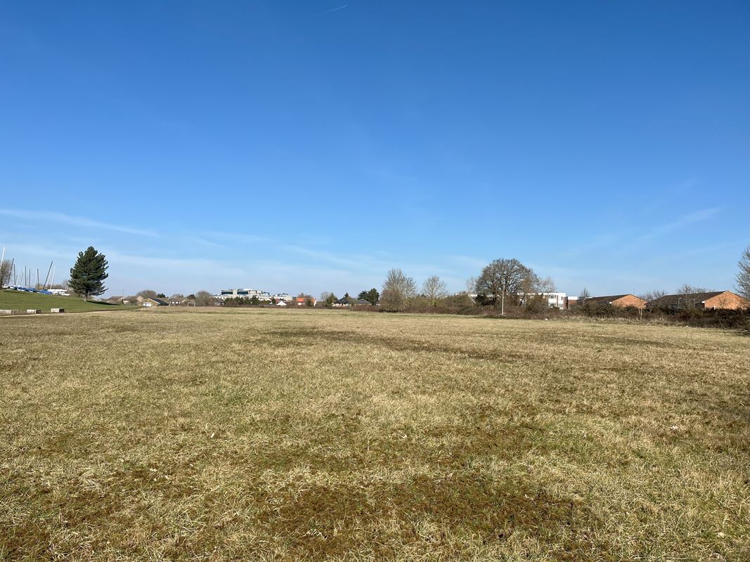 4.4 hectares , Land At Queen Mother Reservoir, Horton Road SL3 - Available