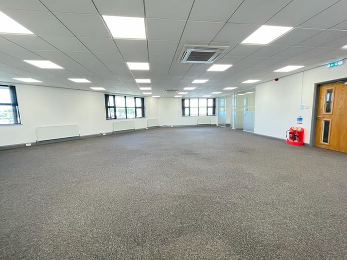 3,177 Sq Ft , Unit 5 Isis Business Centre OX4 - Available