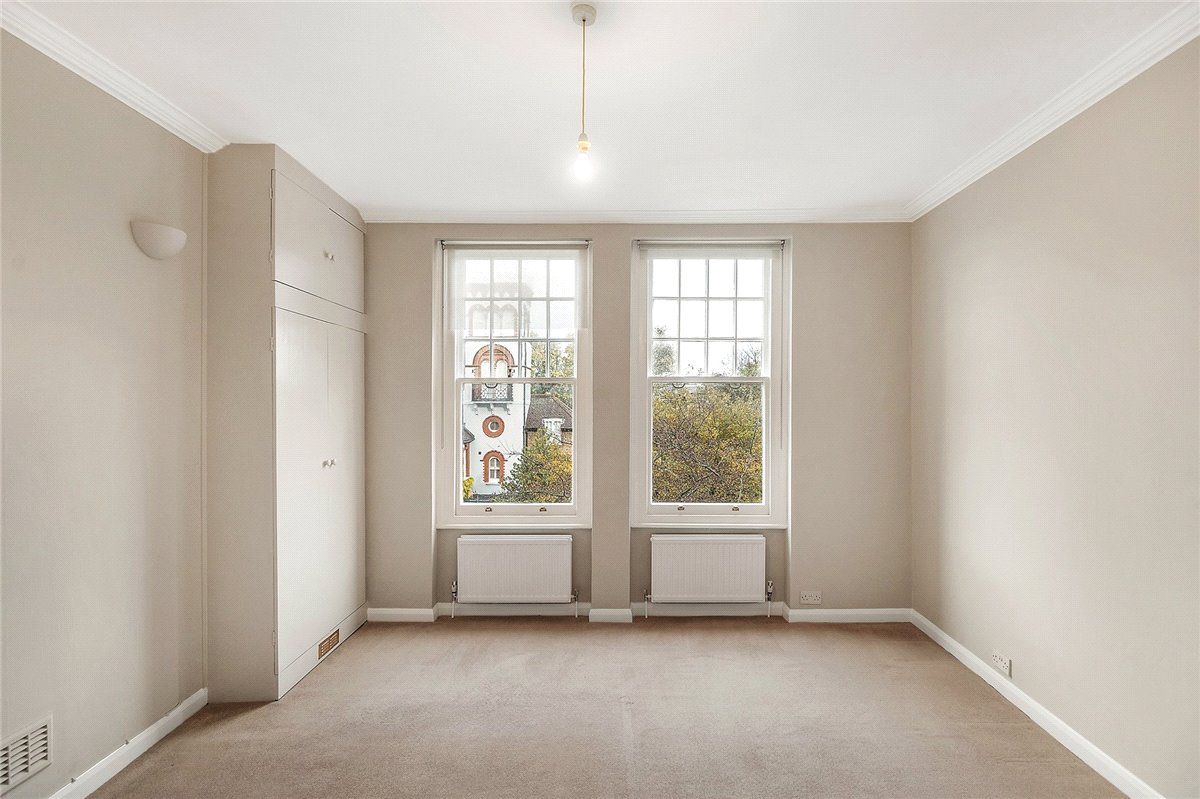 1 bedroom flat, Elm Bank Mansions, The Terrace SW13