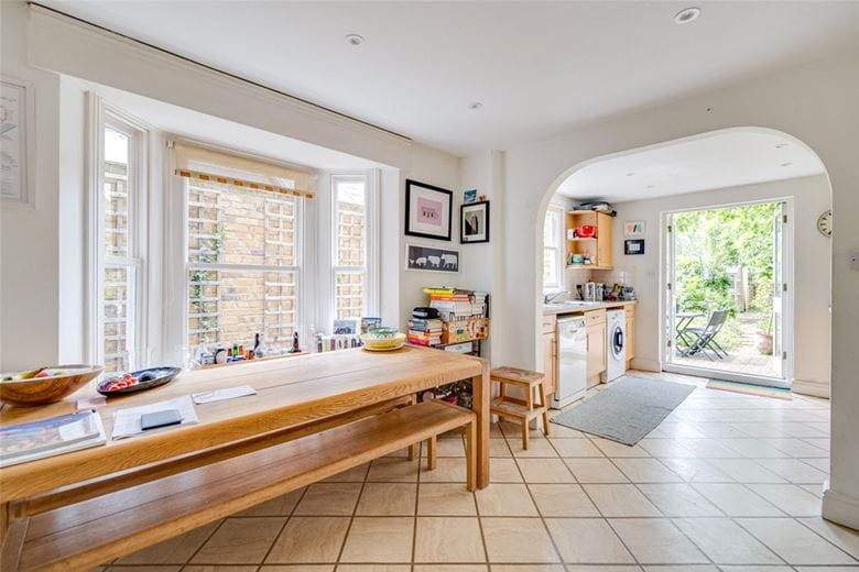 4 bedroom house, Grove Road, London SW13 - Let Agreed