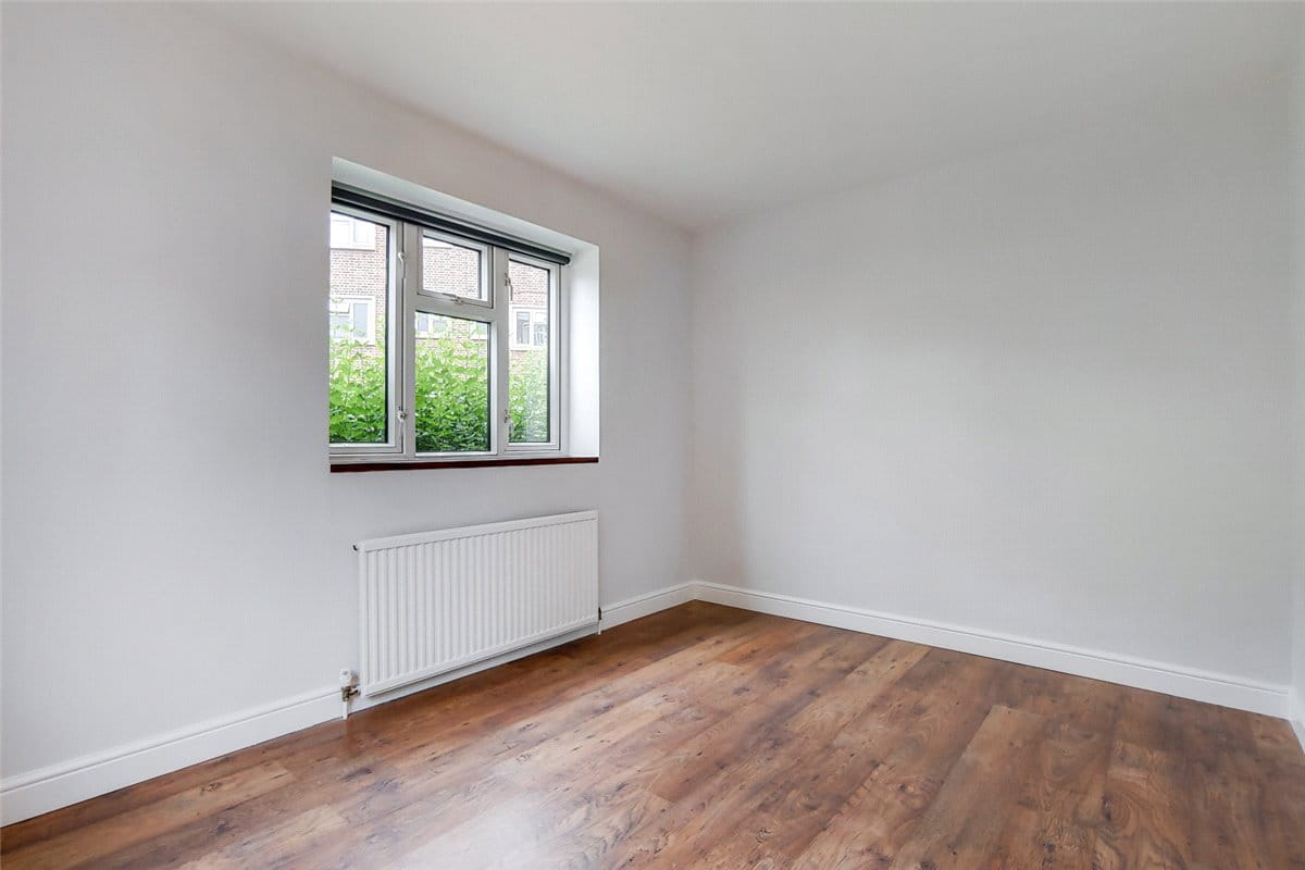 2 bedroom flat, The Willoughbys, London SW14 - Let Agreed