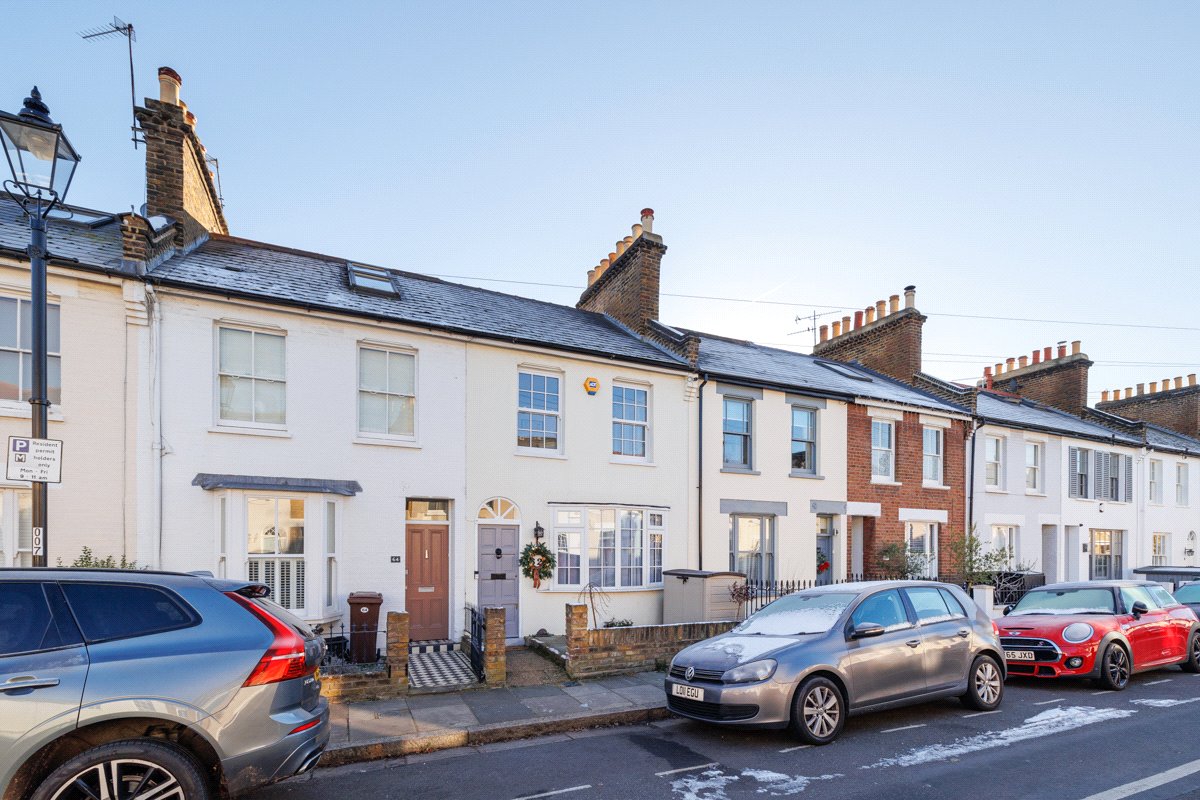 2 bedroom house, Thorne Street, London SW13