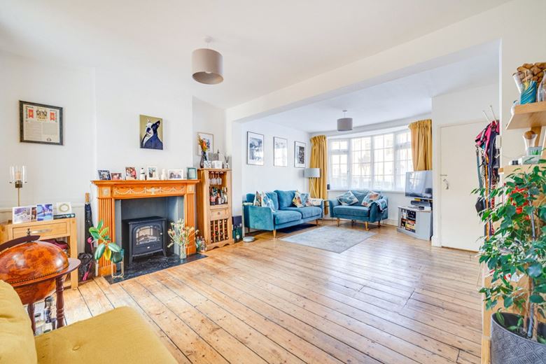 2 bedroom house, Thorne Street, London SW13