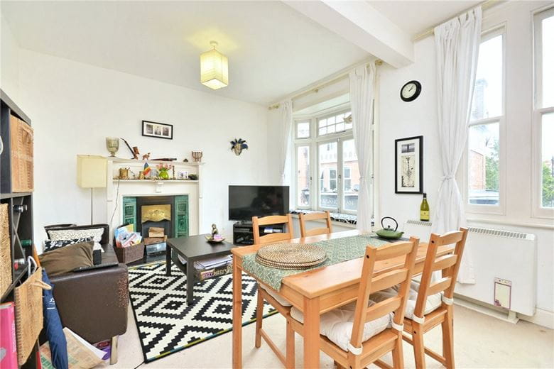 1 bedroom flat, Barnes High Street, London SW13