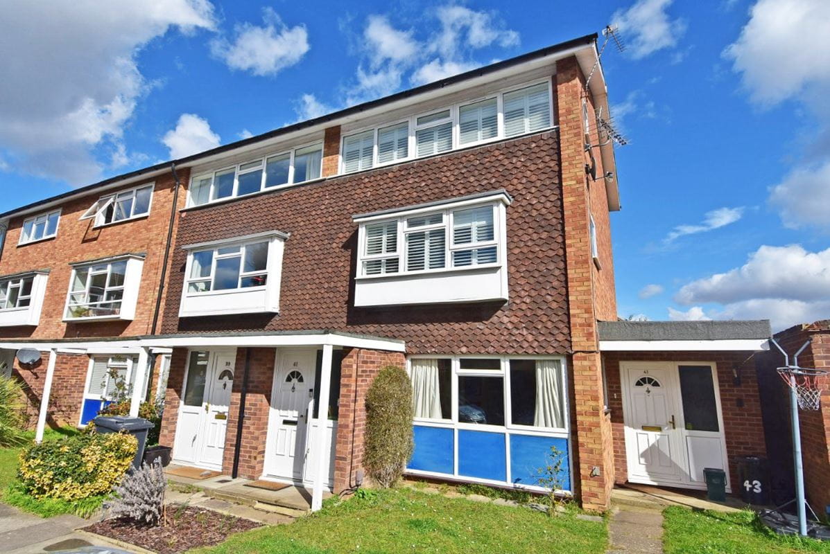 2 bedroom maisonette, Watermill Close, Richmond TW10 - Let Agreed