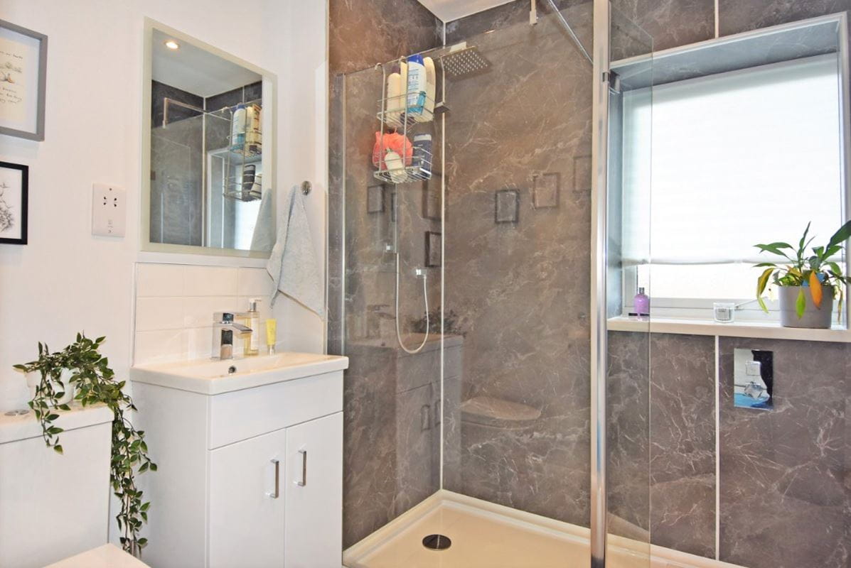 2 bedroom maisonette, Watermill Close, Richmond TW10 - Let Agreed