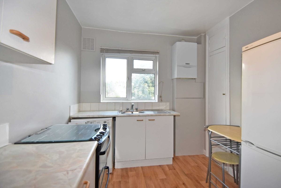1 bedroom flat, Richmond Road, Kingston upon Thames KT2 - Let Agreed