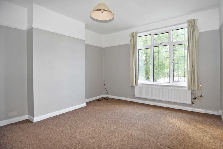 1 bedroom flat, Richmond Road, Kingston upon Thames KT2 - Let Agreed