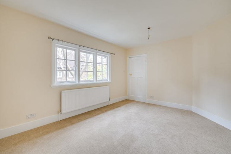  bedroom house, Kew Green, Richmond TW9 - Available