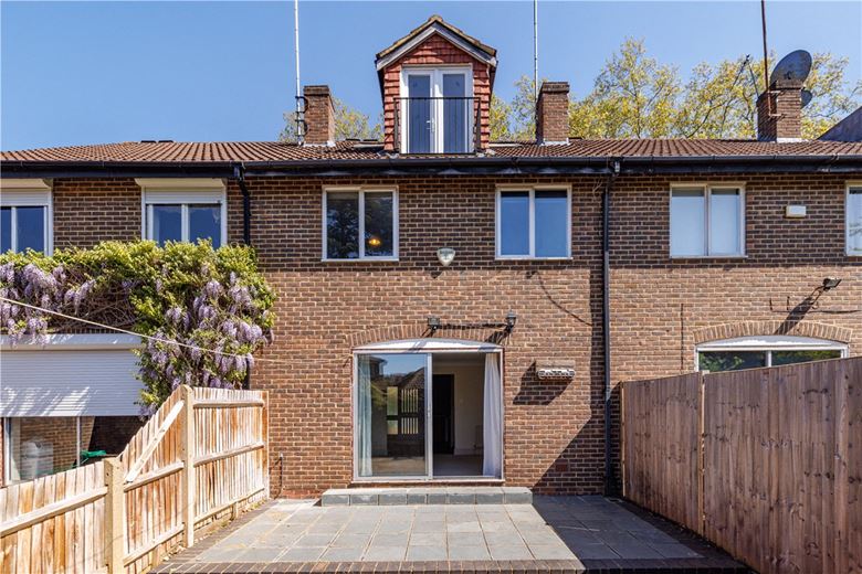 3 bedroom house, Lower Grove Road, Richmond TW10 - Let Agreed
