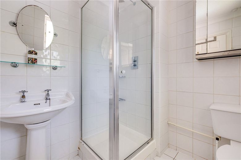 3 bedroom house, Lower Grove Road, Richmond TW10 - Let Agreed