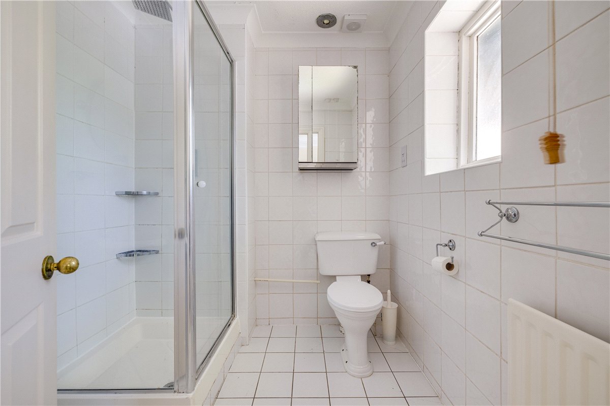 3 bedroom house, Lower Grove Road, Richmond TW10 - Let Agreed