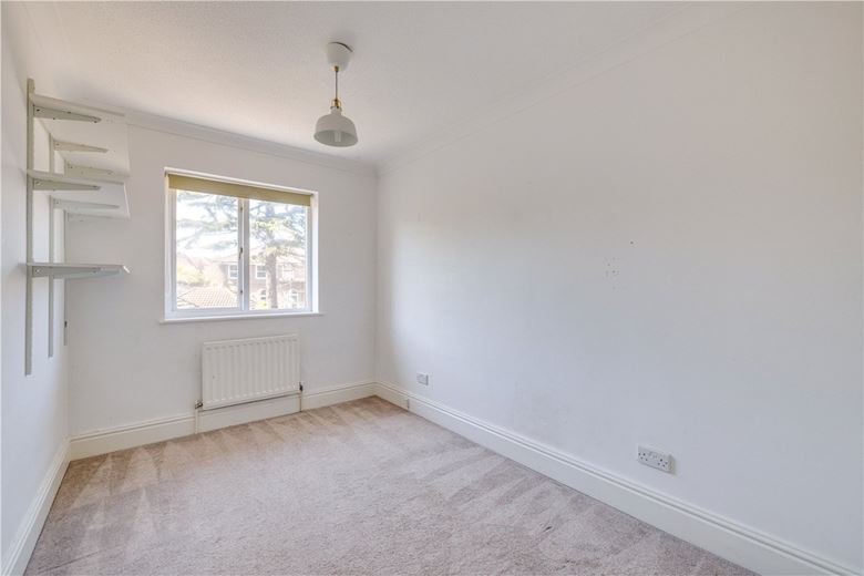 3 bedroom house, Lower Grove Road, Richmond TW10 - Let Agreed