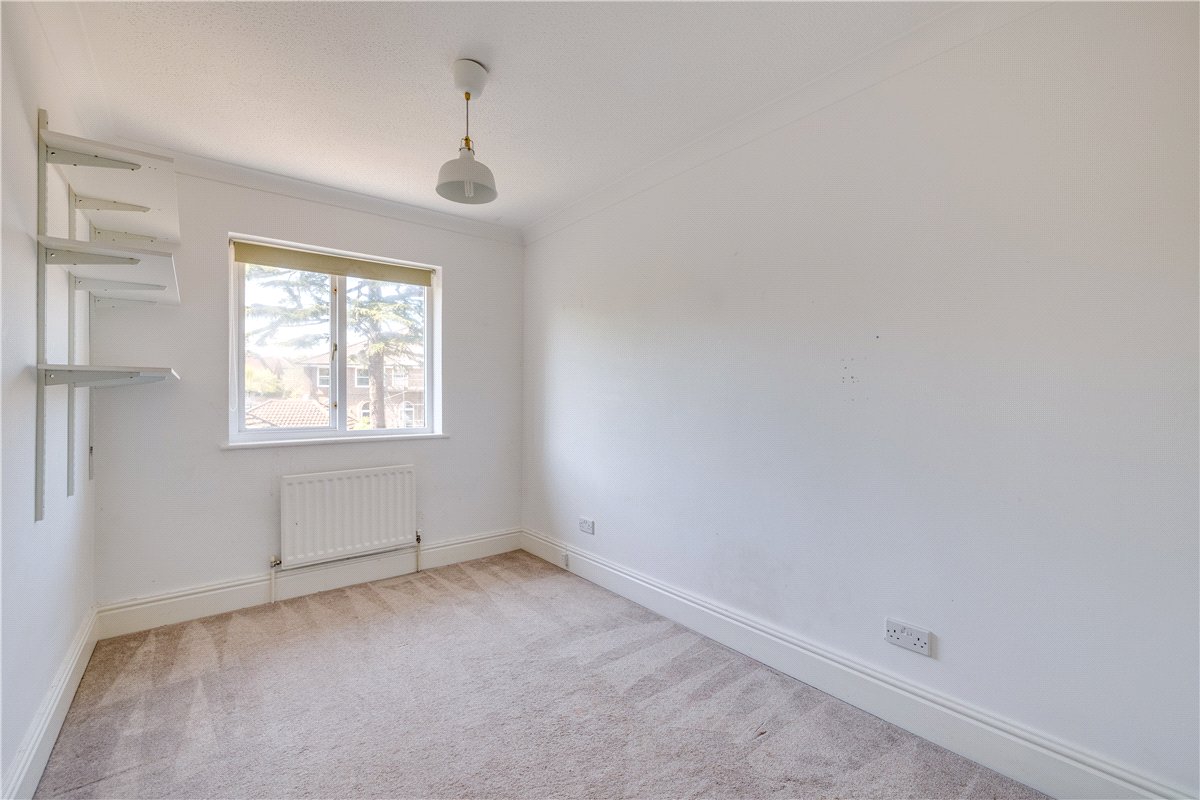 3 bedroom house, Lower Grove Road, Richmond TW10 - Let Agreed